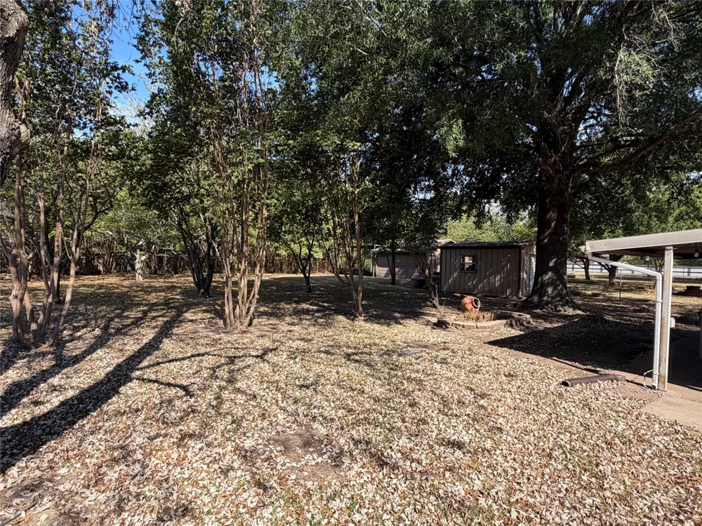 513 Meadowlark Lane Durant, OK 74701