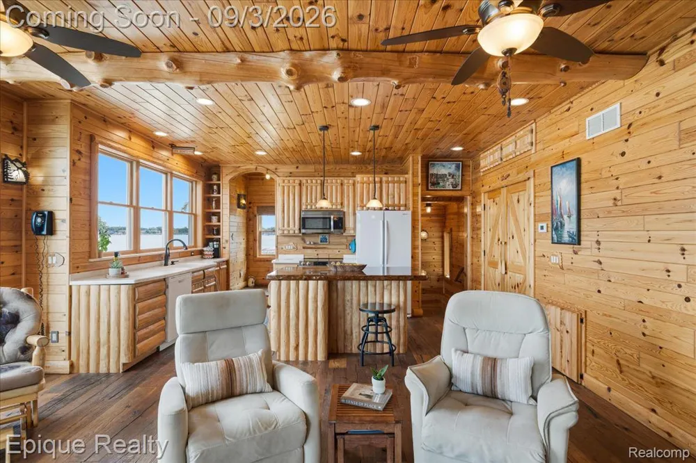 51 Crescent Avenue Lake Orion Village, MI 48362