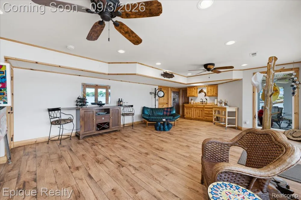 51 Crescent Avenue Lake Orion Village, MI 48362