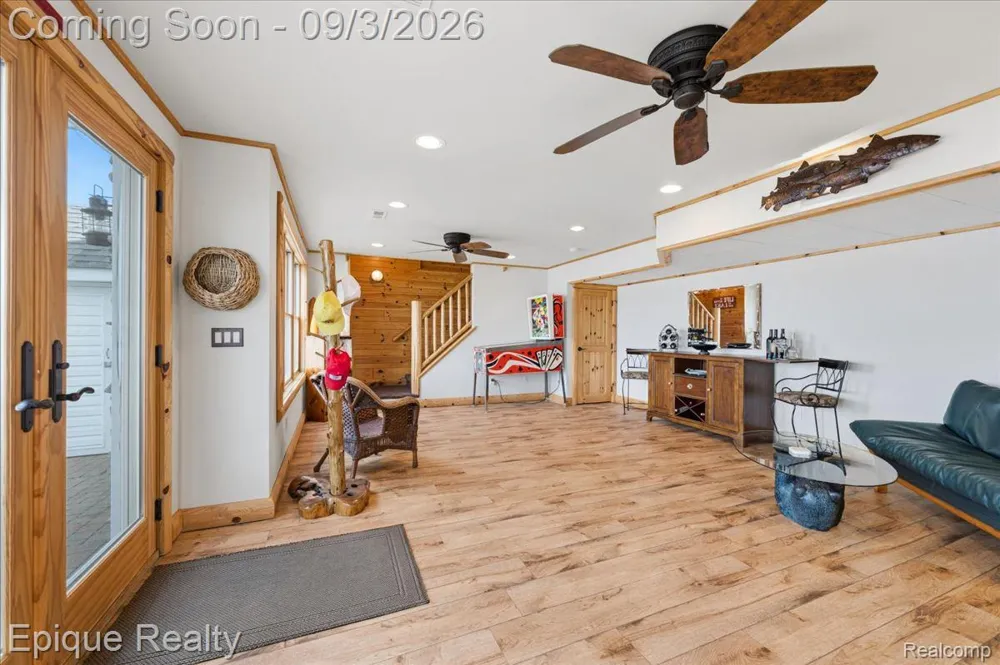 51 Crescent Avenue Lake Orion Village, MI 48362
