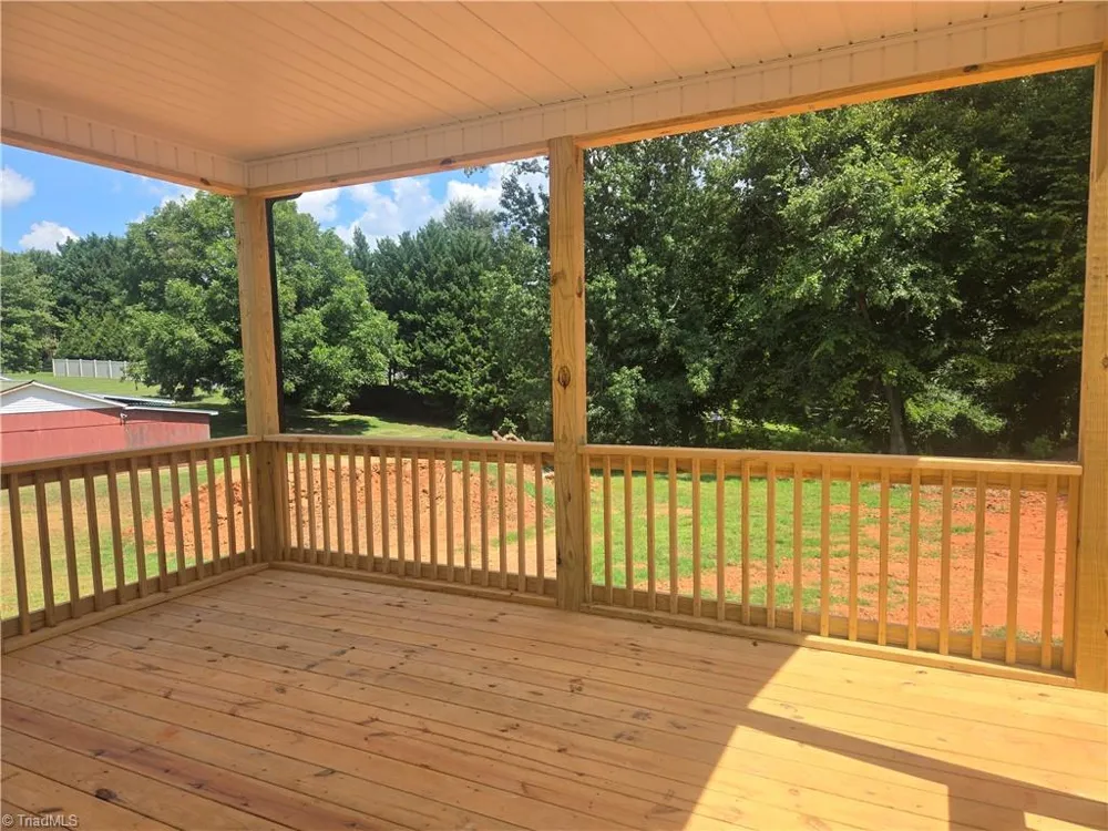 2850 Leonard Road Lexington, NC 27295