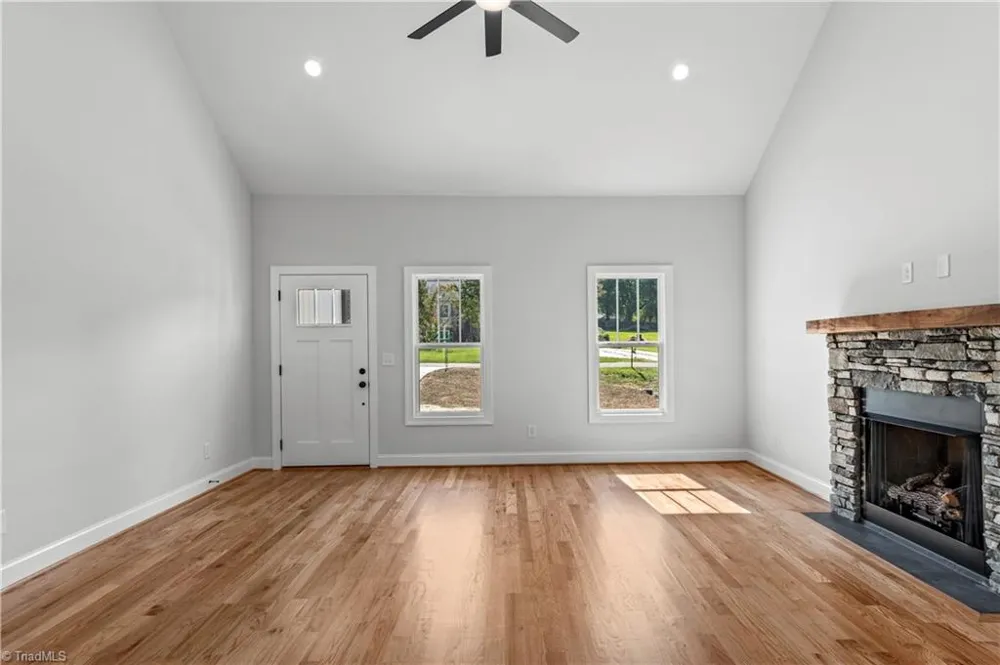 2850 Leonard Road Lexington, NC 27295
