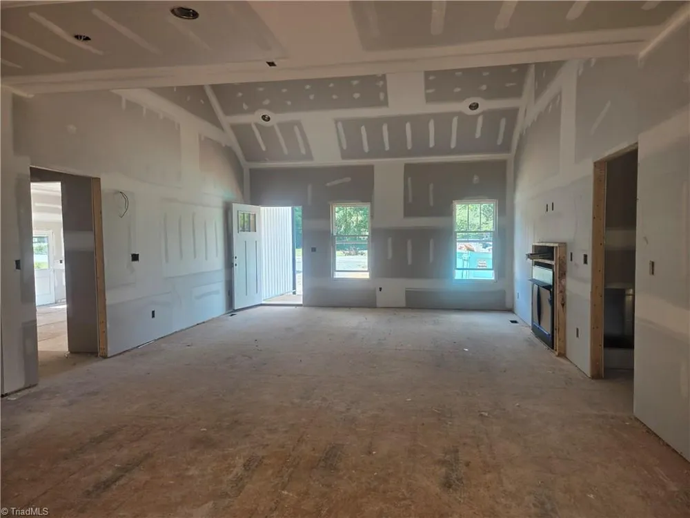 2850 Leonard Road Lexington, NC 27295
