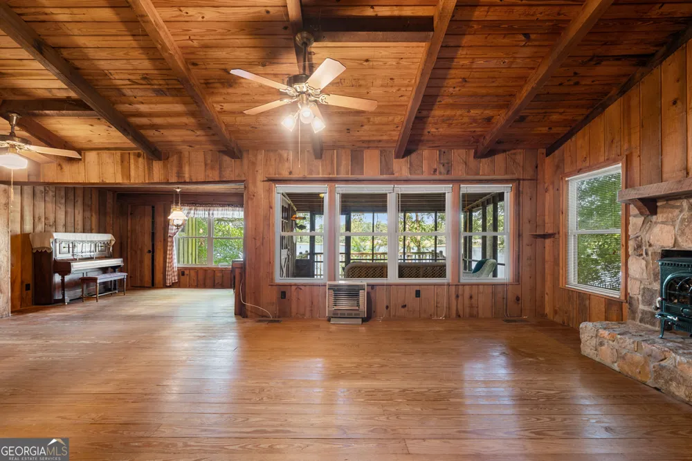 30 Peachtree DR Sharpsburg, GA 30277
