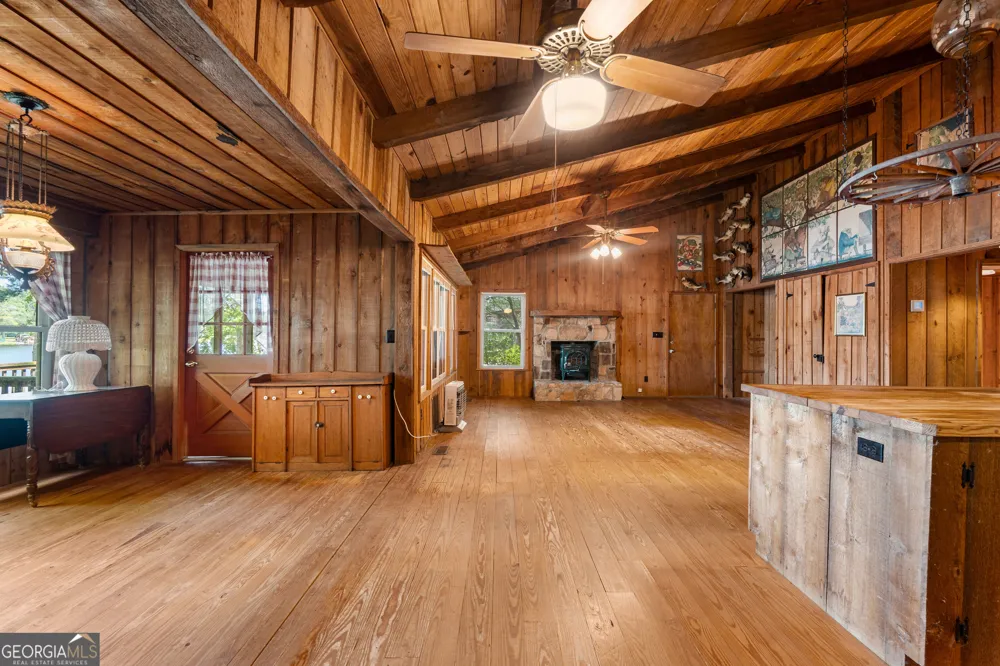30 Peachtree DR Sharpsburg, GA 30277