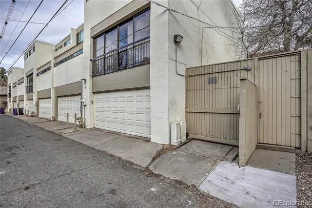 935 Pennsylvania Street #8 Denver, CO 80203