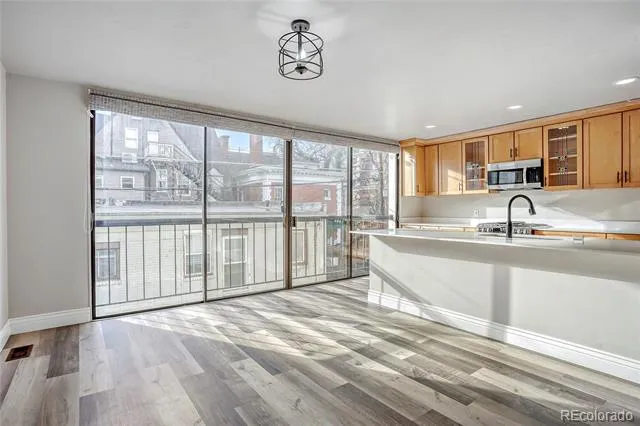 935 Pennsylvania Street #8 Denver, CO 80203