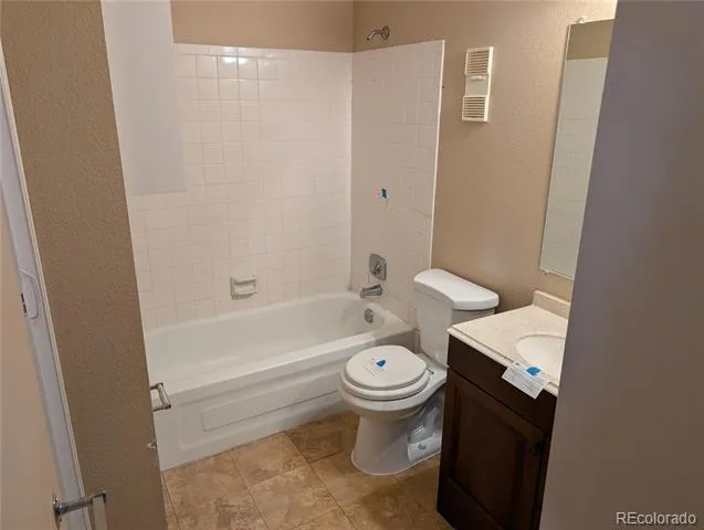 14423 E Jewell Avenue #202 Aurora, CO 80012