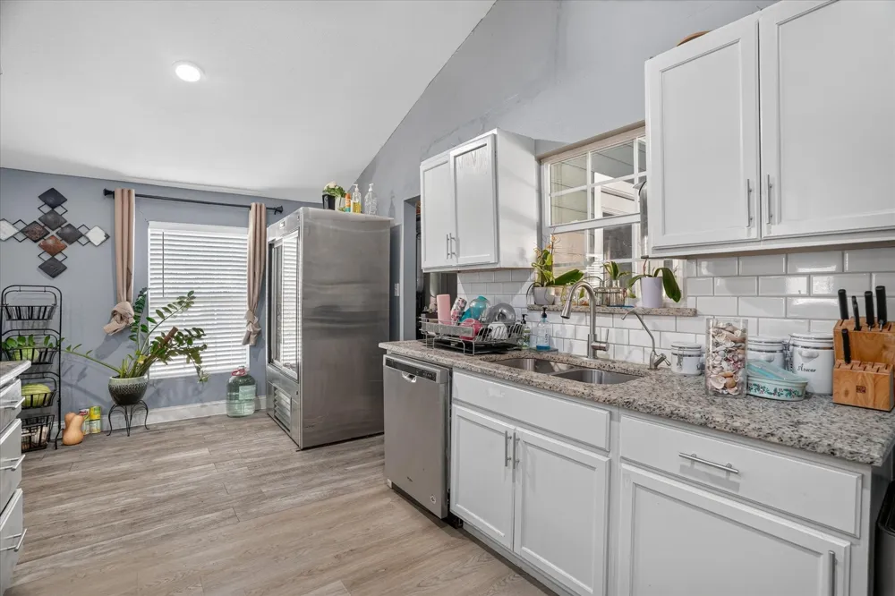 5712 Dana Drive Haltom City, TX 76117