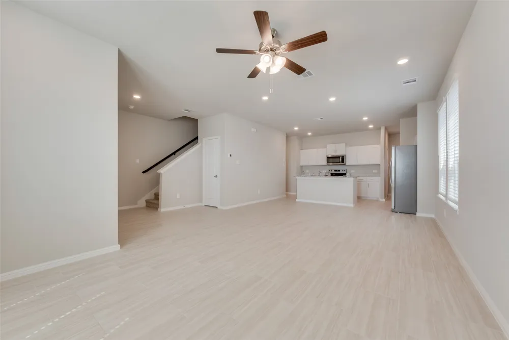 3029 Strawberry Farm Lane Fort Worth, TX 76140