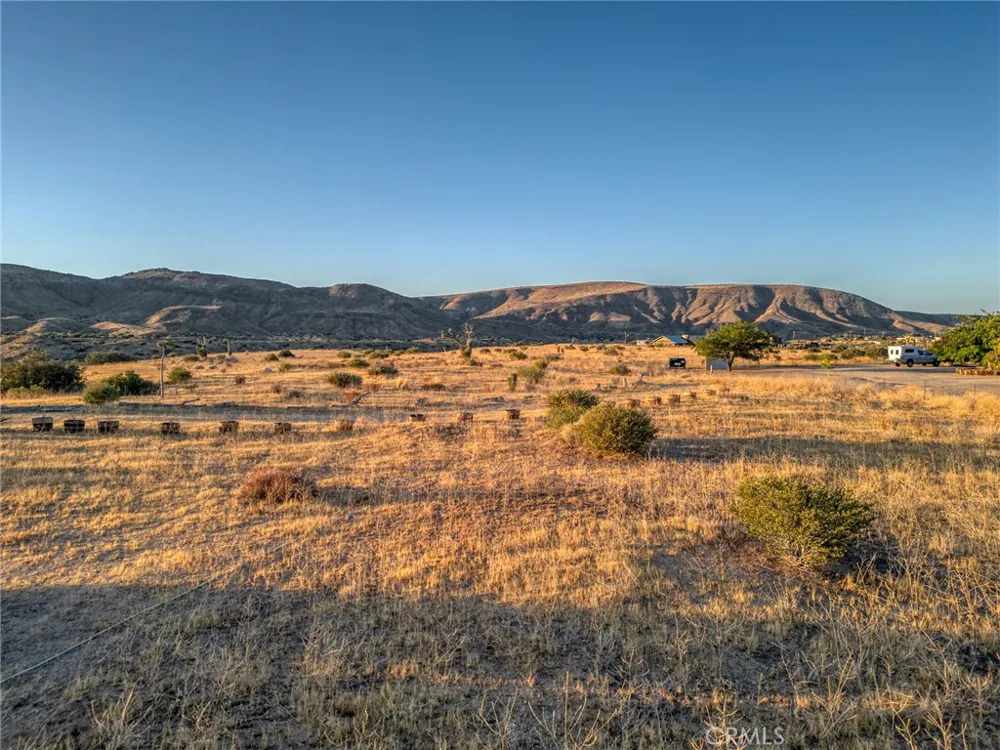 5430 Red Ryder Road Pioneertown, CA 92268
