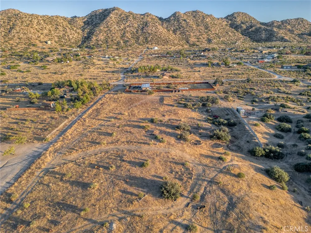 5430 Red Ryder Road Pioneertown, CA 92268
