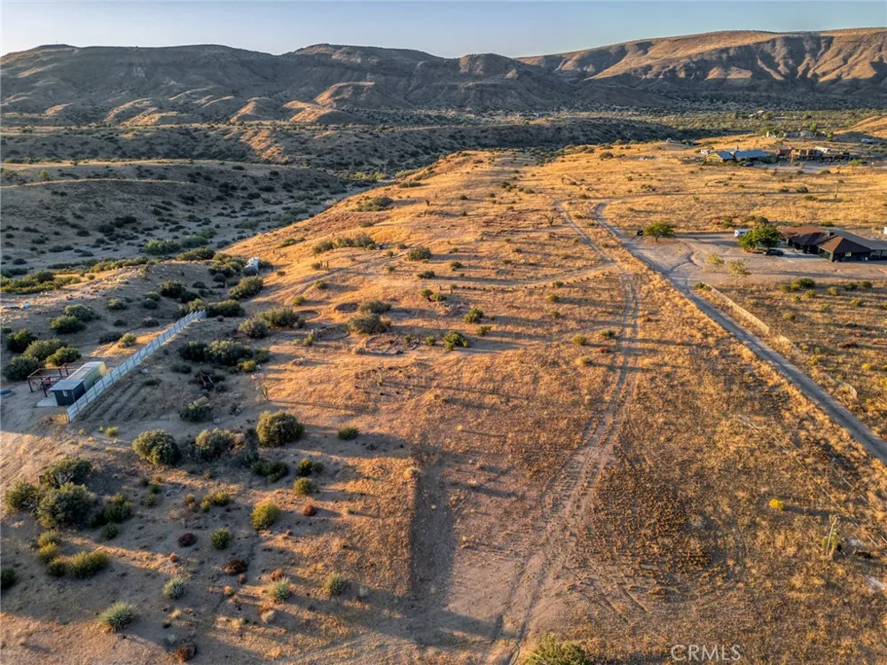 5430 Red Ryder Road Pioneertown, CA 92268