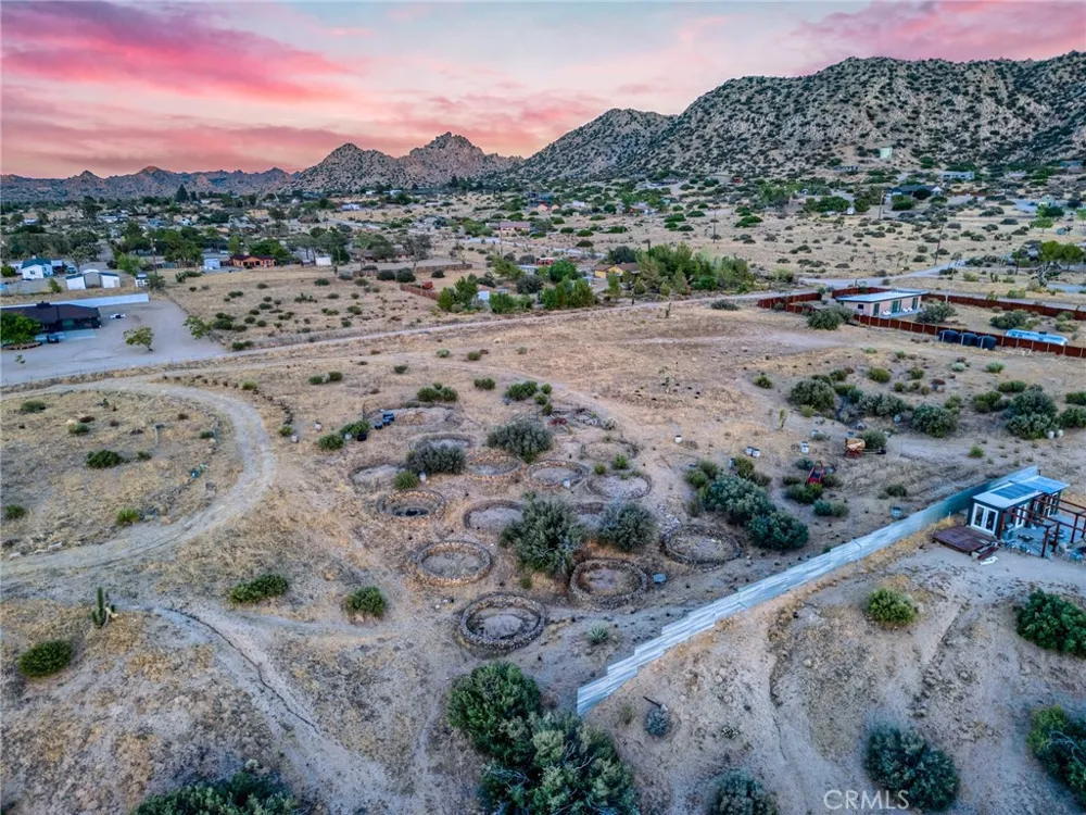5430 Red Ryder Road Pioneertown, CA 92268
