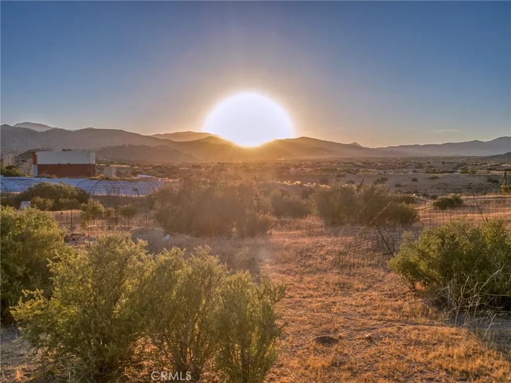5430 Red Ryder Road Pioneertown, CA 92268