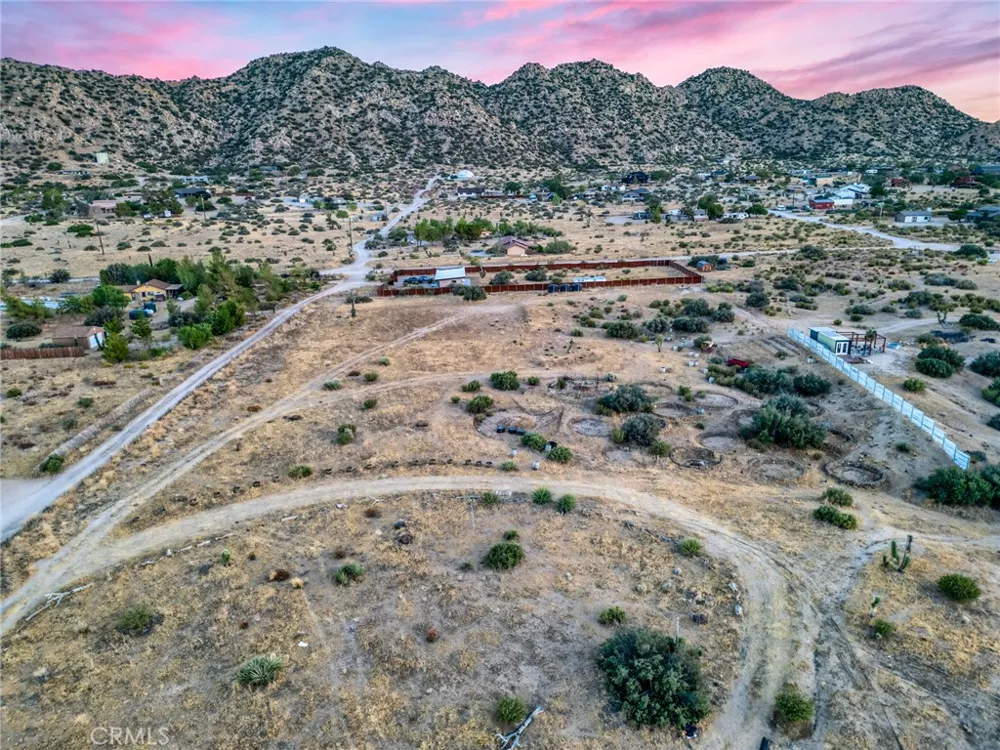 5430 Red Ryder Road Pioneertown, CA 92268