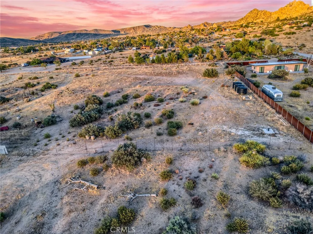 5450 Red Ryder Road Pioneertown, CA 92268