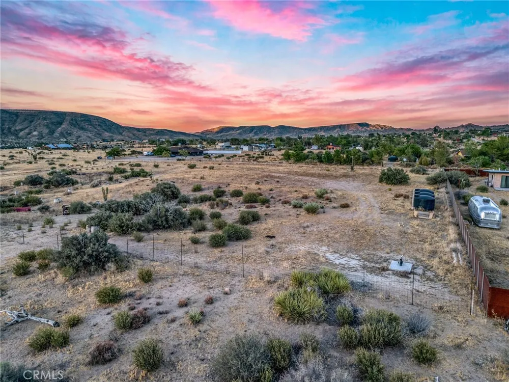 5450 Red Ryder Road Pioneertown, CA 92268