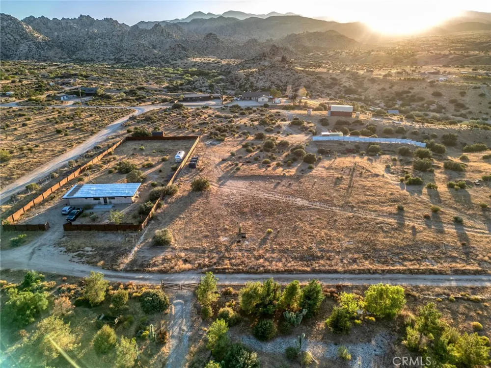 5450 Red Ryder Road Pioneertown, CA 92268