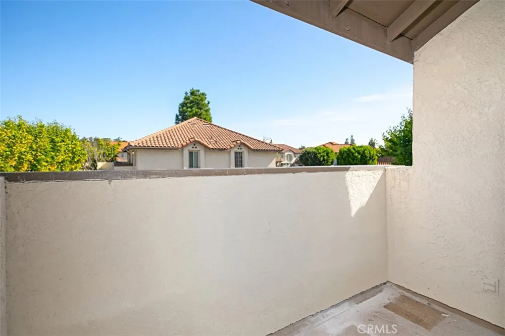 26121 La Real Mission Viejo, CA 92691