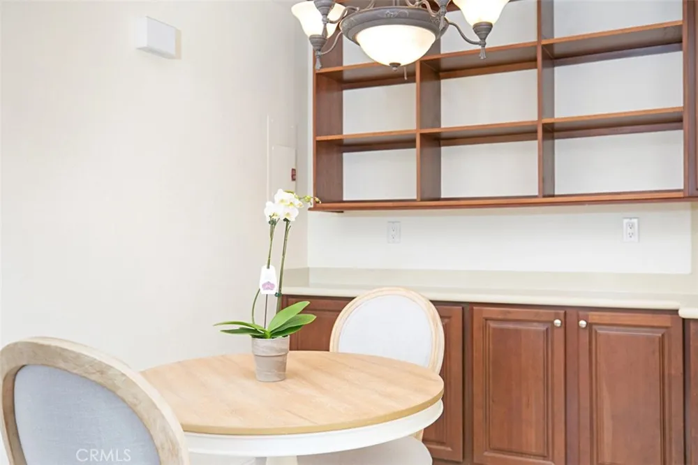 26121 La Real Mission Viejo, CA 92691