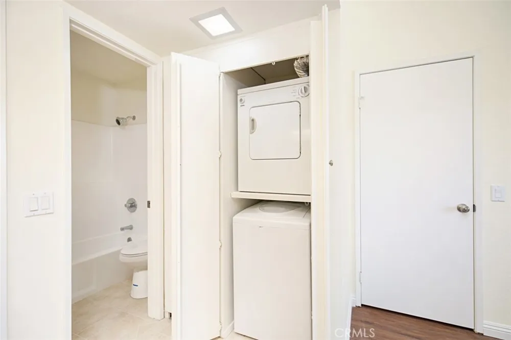 26121 La Real Mission Viejo, CA 92691