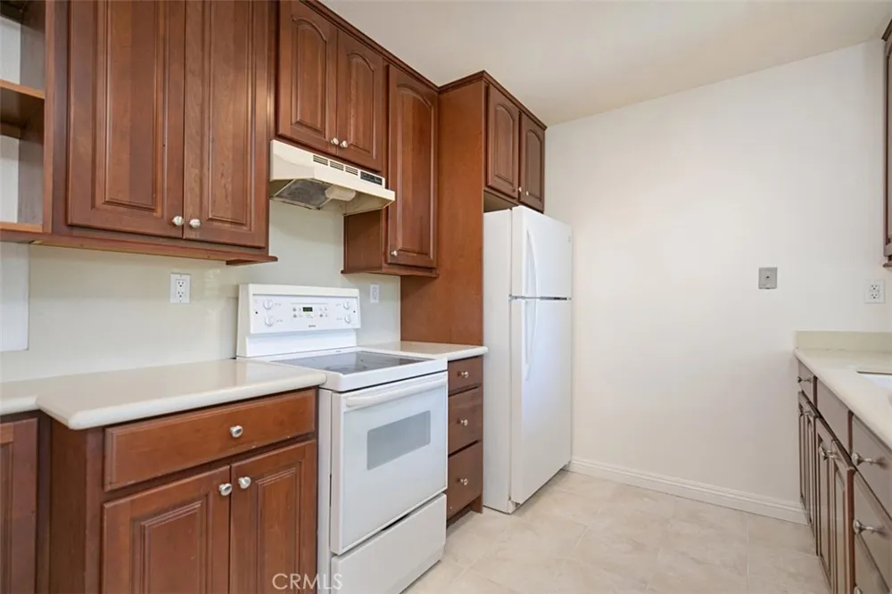 26121 La Real Mission Viejo, CA 92691