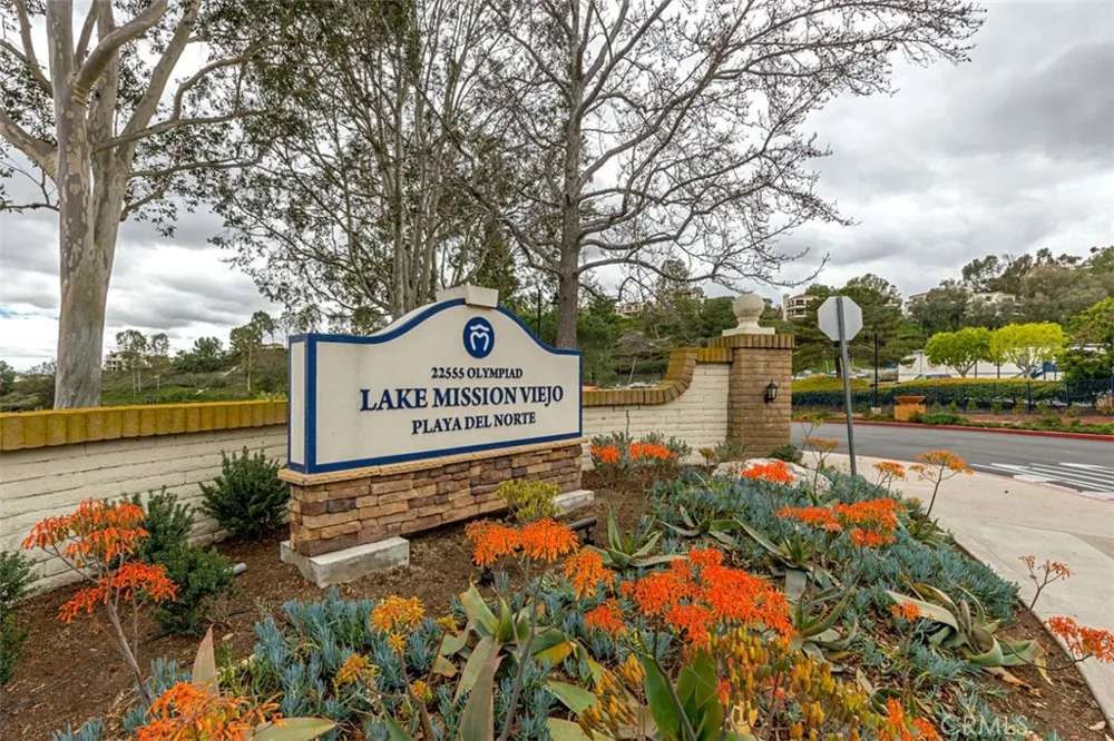 26121 La Real Mission Viejo, CA 92691