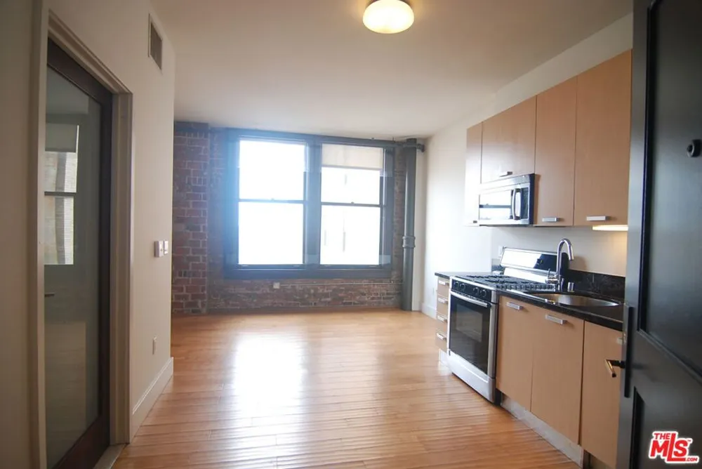 460 S Spring Street #907 Los Angeles, CA 90013