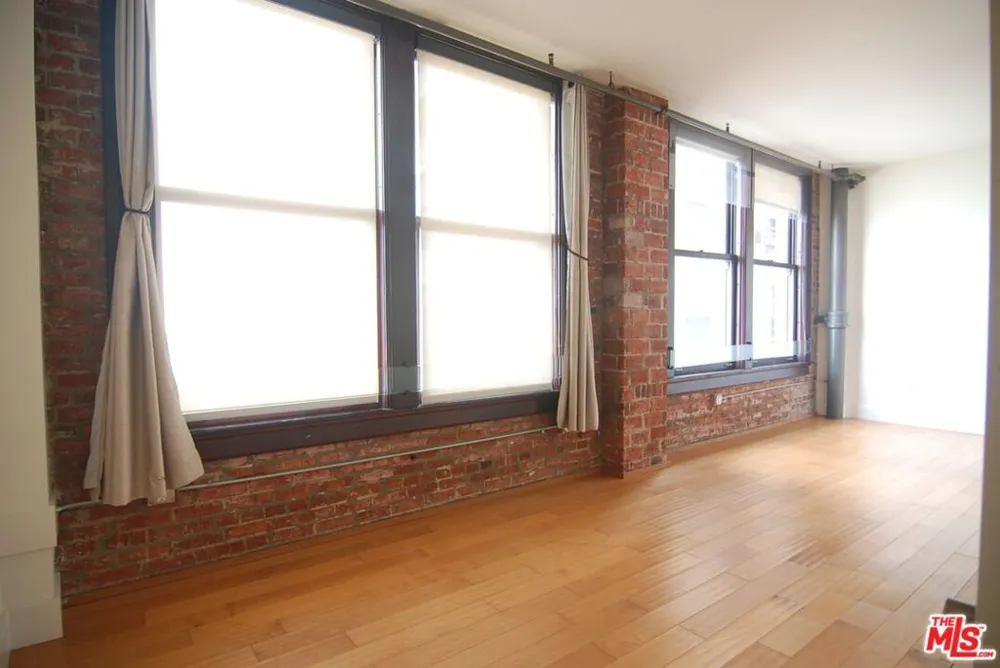 460 S Spring Street #907 Los Angeles, CA 90013