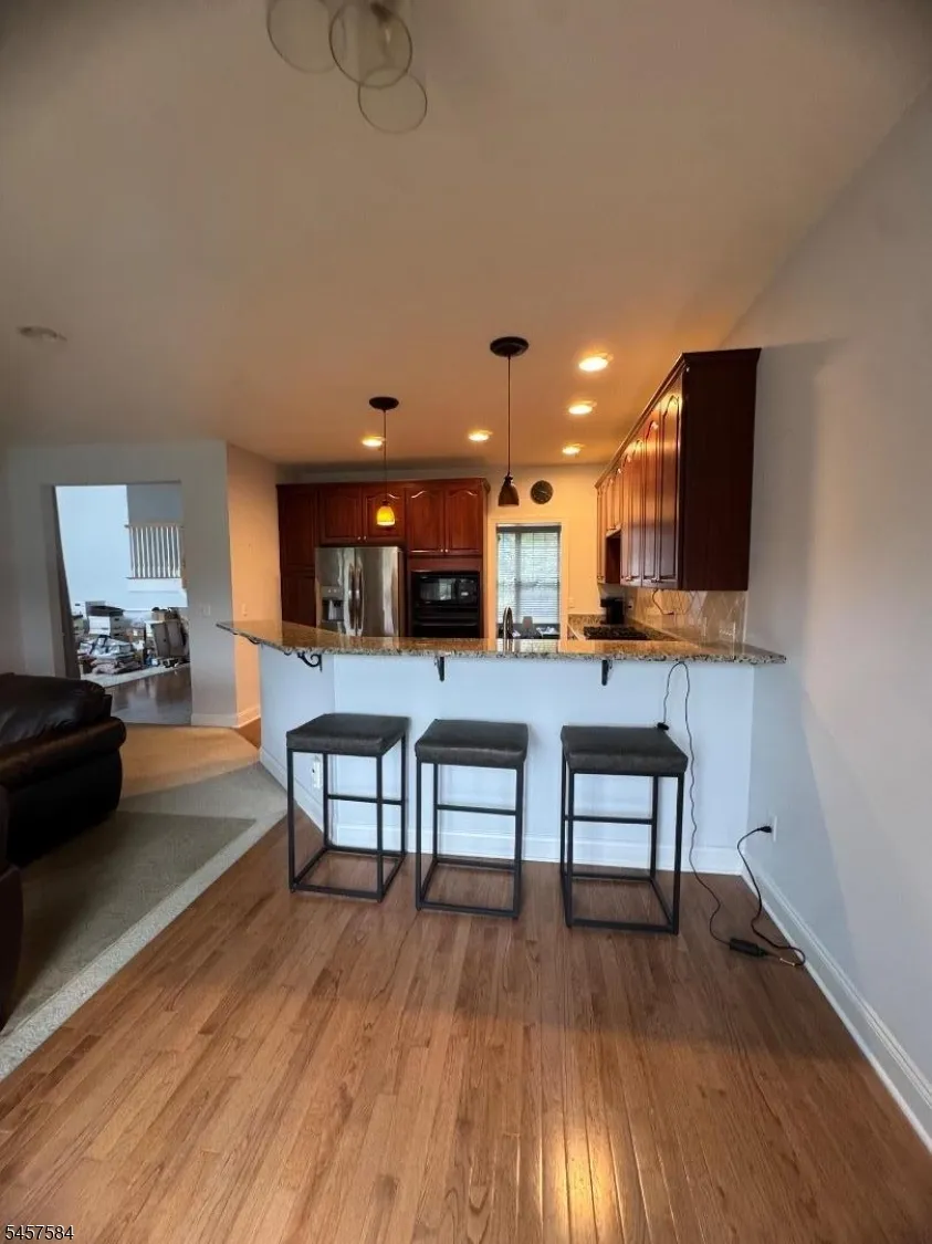 86 Briar Ct Hardyston, NJ 07419