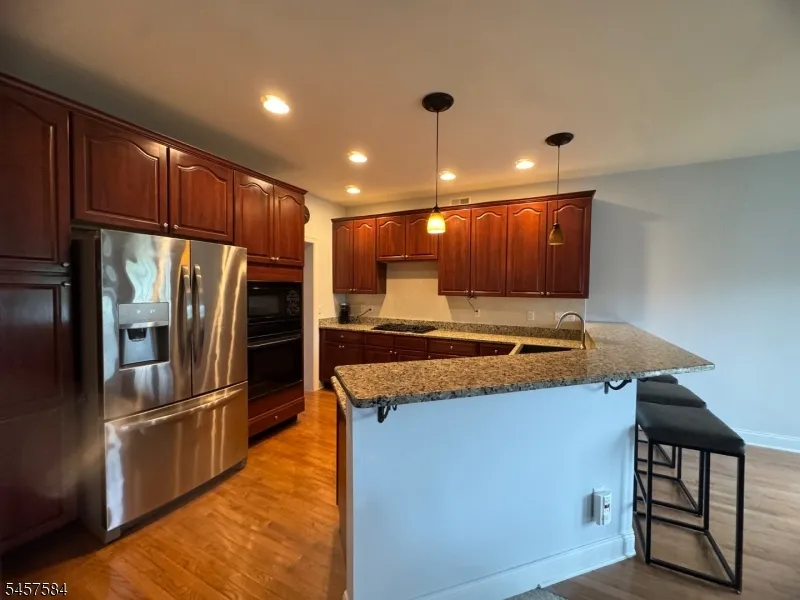 86 Briar Ct Hardyston, NJ 07419