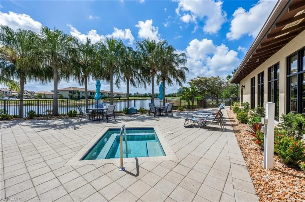 1831 Mustique Street Naples, FL 34120