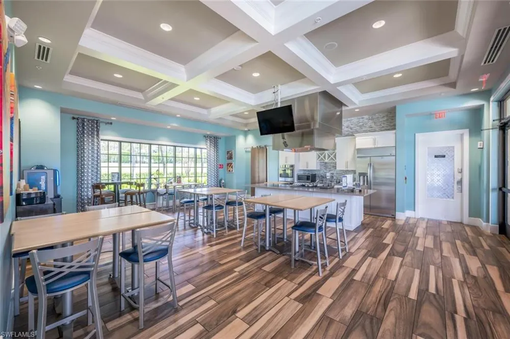 1831 Mustique Street Naples, FL 34120