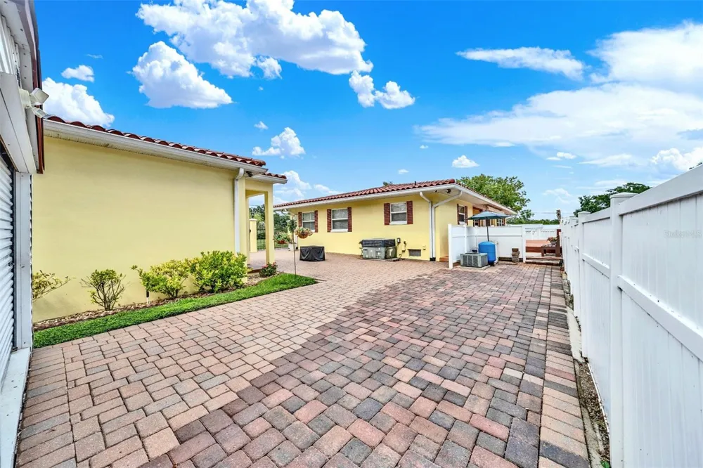 123 SUNRISE BOULEVARD Debary, FL 32713