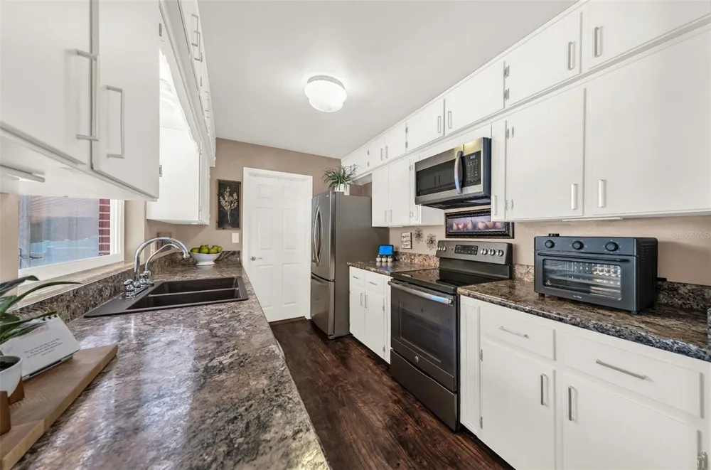123 SUNRISE BOULEVARD Debary, FL 32713