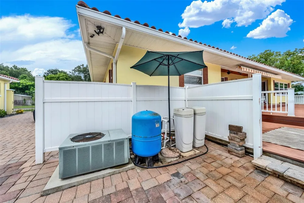 123 SUNRISE BOULEVARD Debary, FL 32713