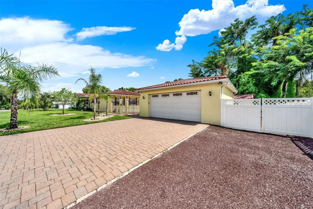 123 SUNRISE BOULEVARD Debary, FL 32713