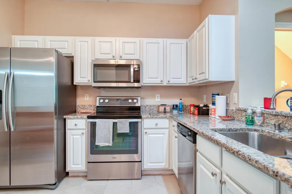 11092 WINDSOR PLACE CIRCLE Tampa, FL 33626