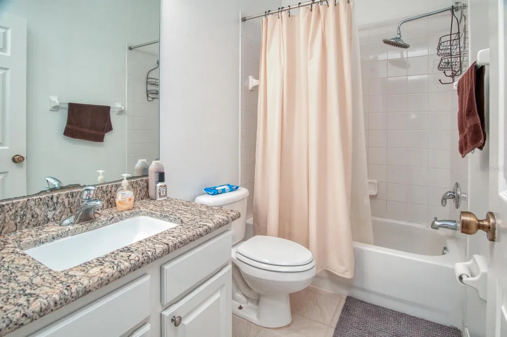 11092 WINDSOR PLACE CIRCLE Tampa, FL 33626