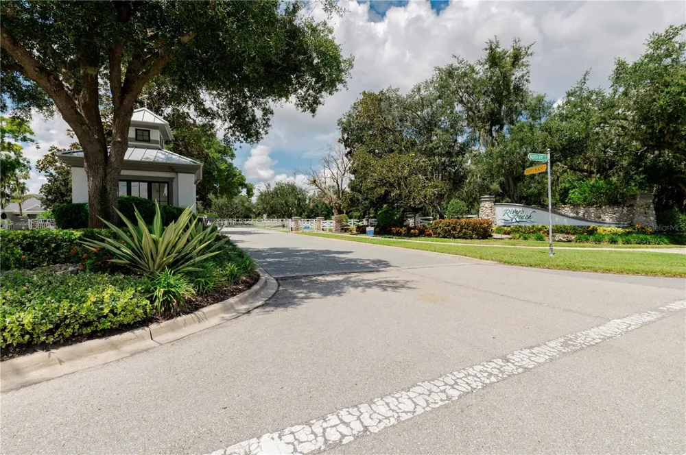 1117 THORNBURY DRIVE Parrish, FL 34219