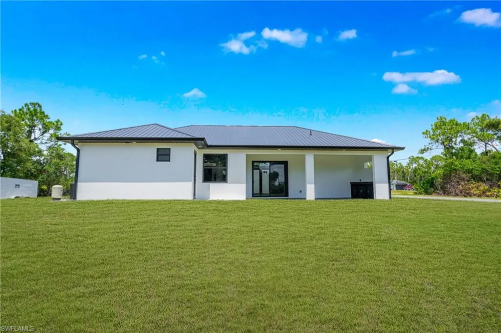 7717 18th Terrace Labelle, FL 33935