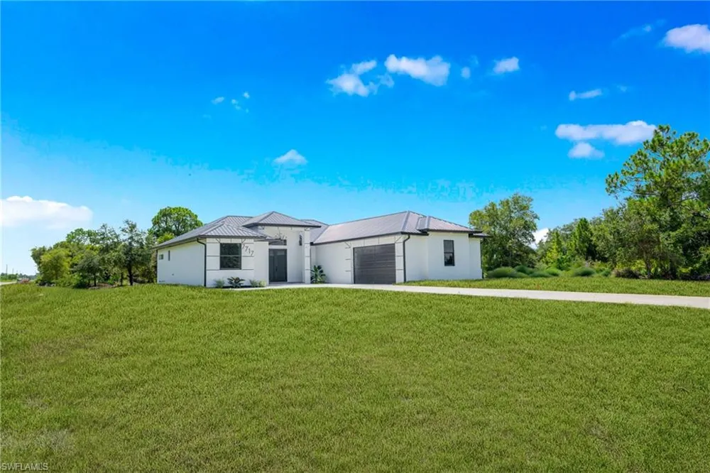 7717 18th Terrace Labelle, FL 33935