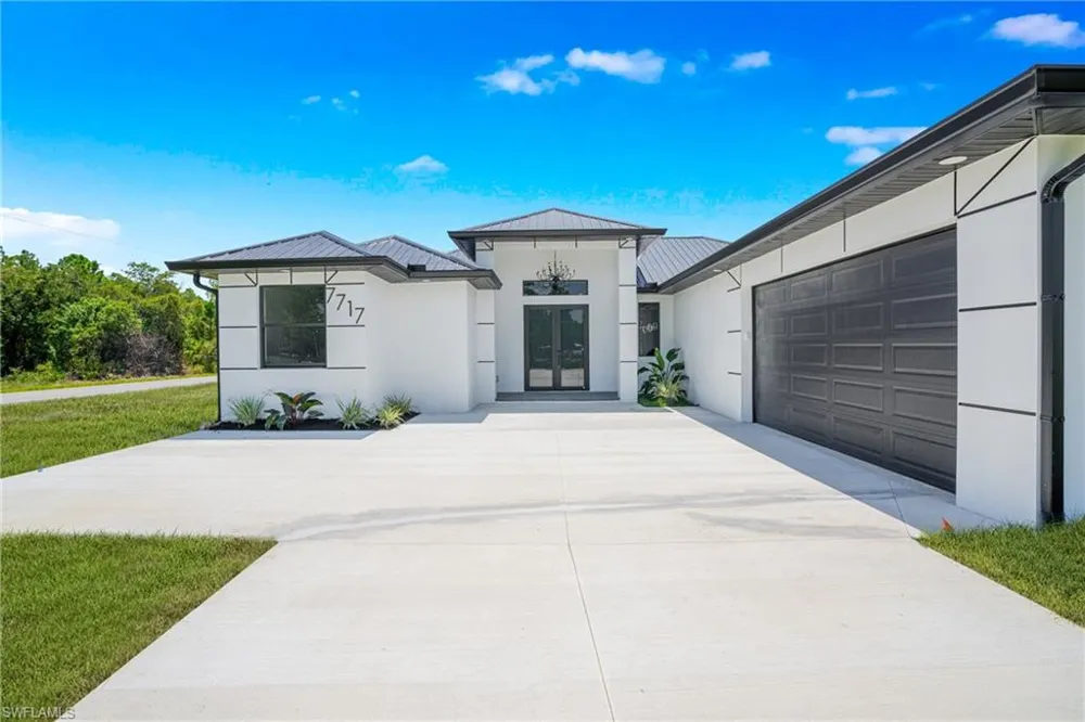7717 18th Terrace Labelle, FL 33935