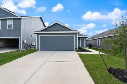 300 Twilight Breeze Way Hutto, TX 78634