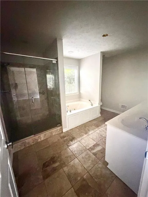 2660 Sandy Creek Circle Loganville, GA 30052