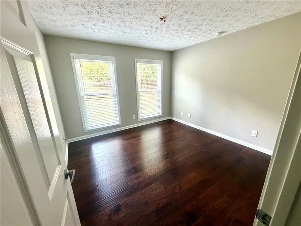 2660 Sandy Creek Circle Loganville, GA 30052