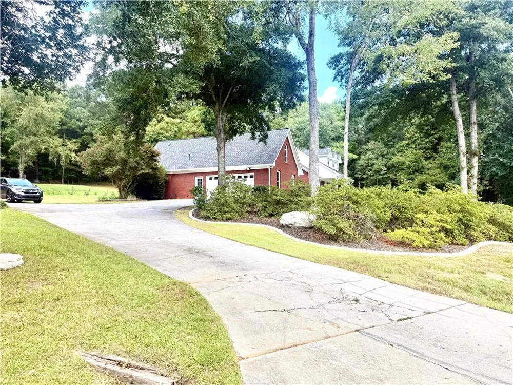 2660 Sandy Creek Circle Loganville, GA 30052
