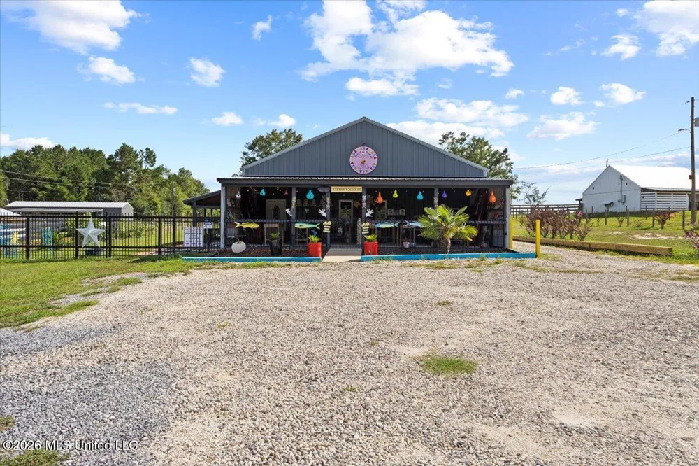 14271 U.s. 98 Lucedale, MS 39452