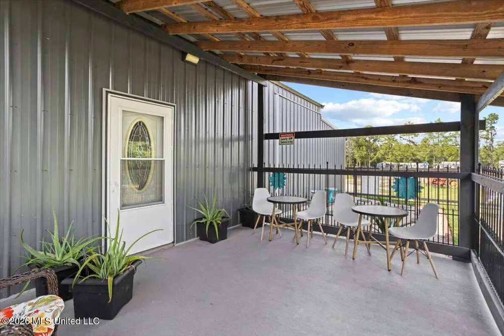 14271 U.s. 98 Lucedale, MS 39452